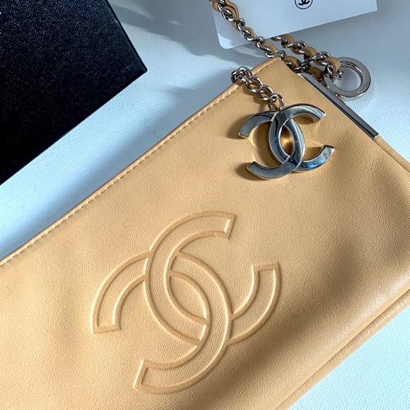 CHANEL Cognac 🤎Quilted Top Handle Bag Beige Tan Coachella Leather Silver CC Logo - Picture 2 of 16